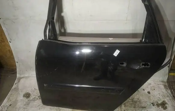 Citroen C4 I Picasso Rear door JUODOS