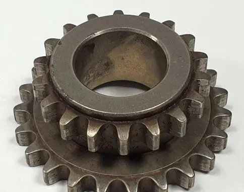 Volkswagen Touran I Timing chain sprocket 03C105209AG