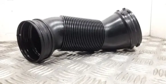 Audi Q3 F3 Turbo air intake inlet pipe/hose 5QA129684