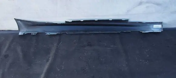 BMW 2 F22 F23 Foot area side trim bmw F21 F22 F23 listwa PROGOWA lewa próg M-PAKIET 8051947