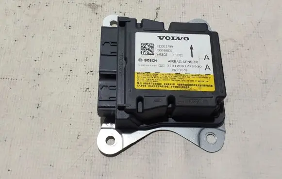 Volvo XC40 Airbag control unit/module 32315799