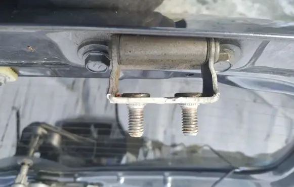 Toyota Corolla Verso AR10 Tailgate/trunk/boot hinge