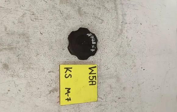 Mazda 6 Oil filler cap 565434646844644