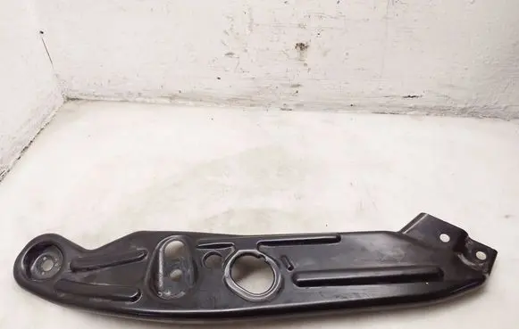 Volkswagen Tiguan Headlight/headlamp mounting bracket 571805932A