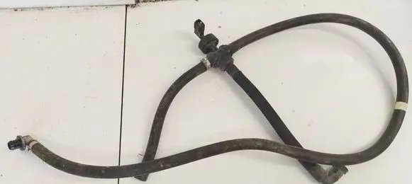 Volvo V70 Engine coolant pipe/hose 