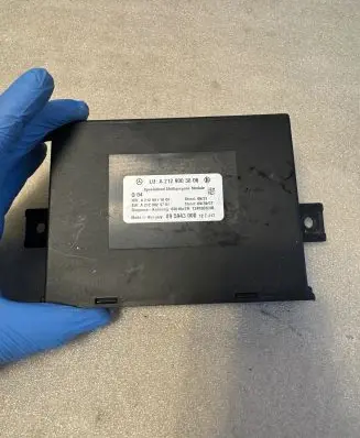 Mercedes-Benz E W212 Comfort/convenience module A2129003806 A2129011000 2129003806