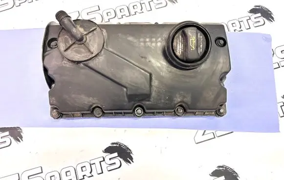 Volkswagen PASSAT B5.5 Rocker cam cover 038103469