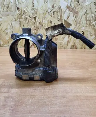 Volvo XC90 Throttle valve 8692720