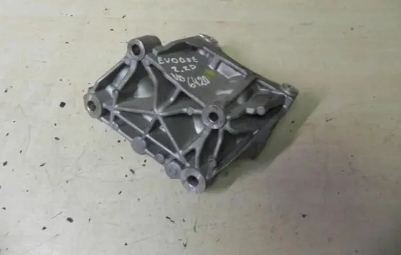 Land Rover Range Rover Evoque L538 Engine mounting bracket 9656597780 VD6420