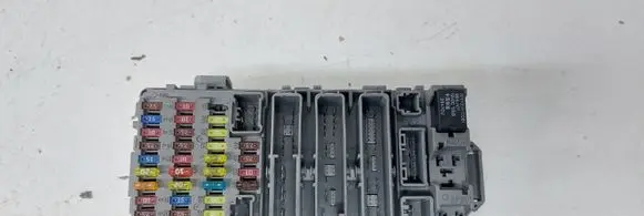 Honda CR-V Fuse module 38200SWA