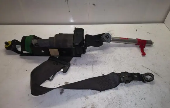 Volvo S60 Front seatbelt 570654200 A12216