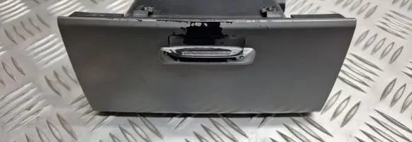 Honda FR-V Glove box