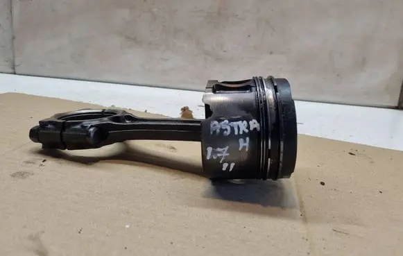 Opel Astra H Piston with connecting rod P885