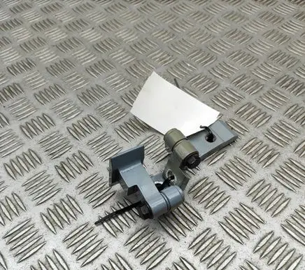 Rear door hinge set