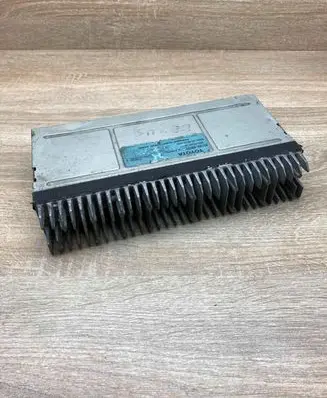 Lexus RX 450H Sound amplifier 8610048020