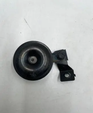 Nissan Leaf II (ZE1) Horn signal 004020