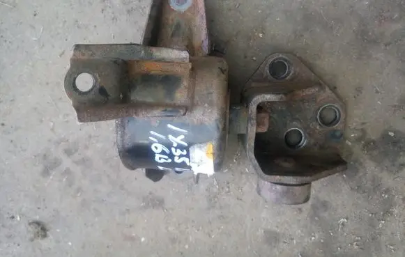 Hyundai ix35 Engine mount bracket