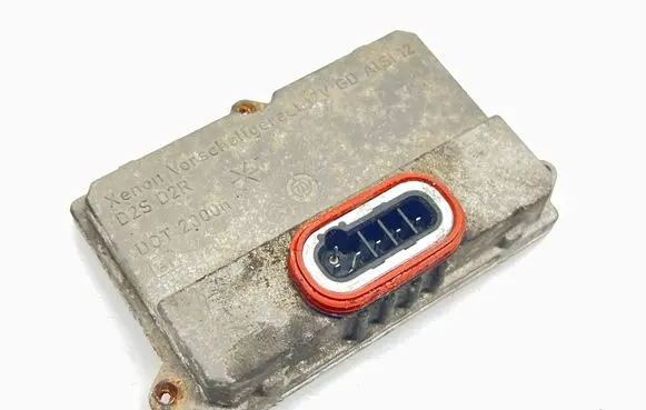 Mercedes-Benz E W211 Headlight ballast module Xenon 5DV00829000