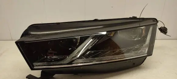 Skoda Octavia Mk4 Headlight/headlamp 5e4941015a 5e4941015 030111823300