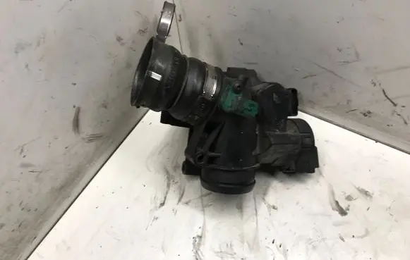 Citroen C4 I Throttle valve 9649832580 25342946