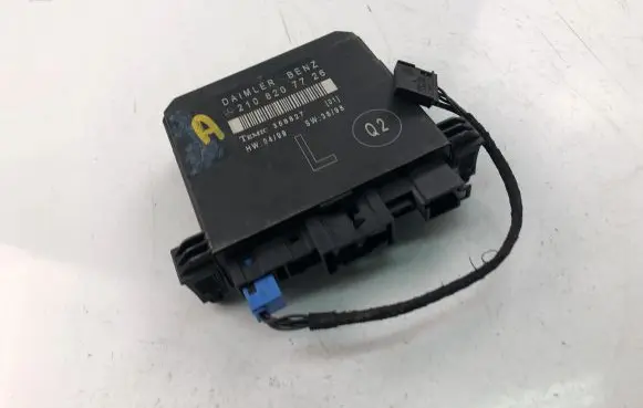 Mercedes-Benz E W210 Other control units/modules 2108207726