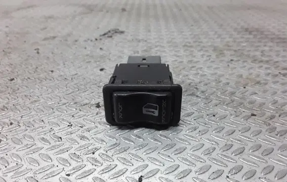 Nissan Primera Central locking switch button 