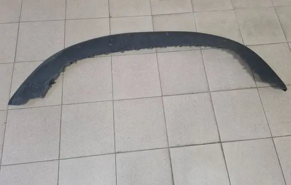 Volkswagen Golf V Front bumper lip 1K0805903A