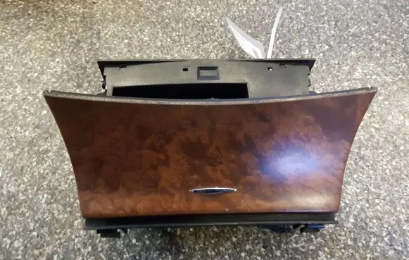 Mercedes-Benz CLS C219 Car ashtray