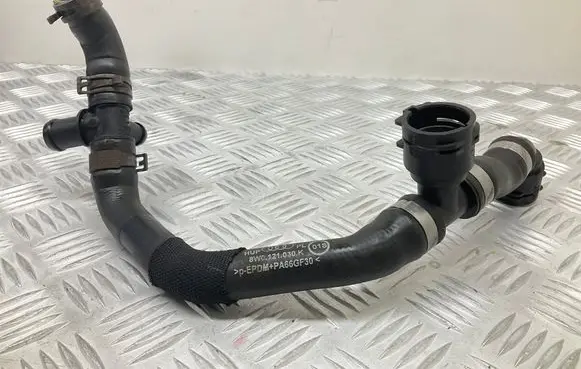 Audi A4 S4 B9 Engine coolant pipe/hose 8W0121030K 8W0121087E 8W0121087C