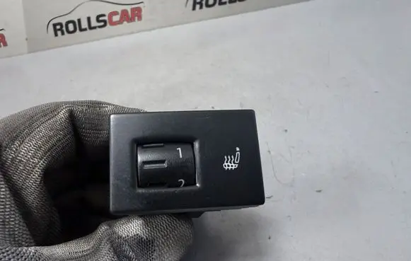 Volkswagen Touareg I Seat heating switch 7L6963569C 7L6963563B 7L6963563A