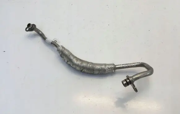 BMW 1 F40 Turbo turbocharger oiling pipe/hose 8629962