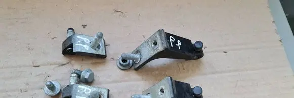 Front door hinge set
