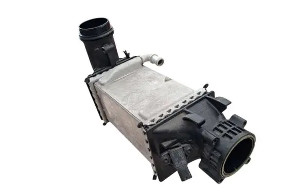 Volkswagen Golf VII Intercooler radiator 04E145785E