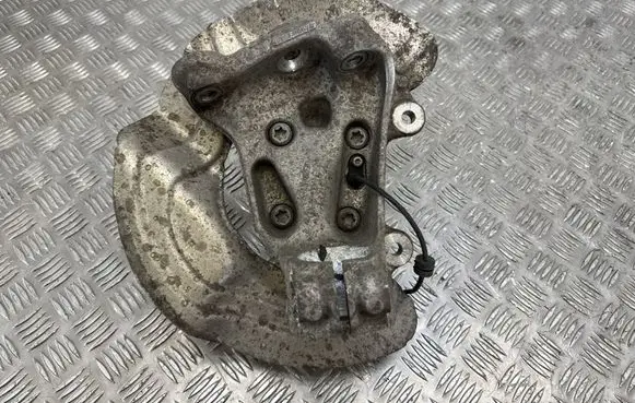 BMW 4 F32 F33 Front wheel hub 6799097