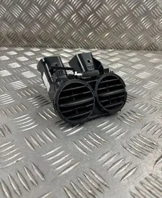 Volkswagen Tiguan Dash center air vent grill 5M0819203