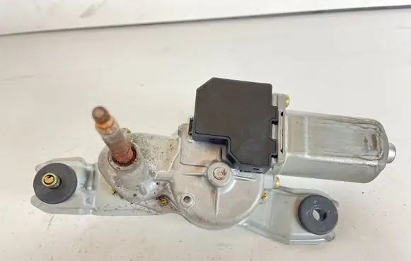 Toyota Corolla E120 E130 Rear window wiper motor 1592006212 8513002020