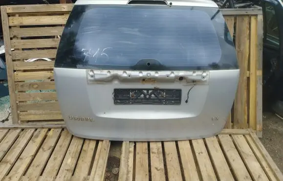 KIA Carnival Tailgate/trunk/boot lid 