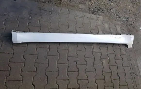 Citroen DS5 Foot area side trim 
