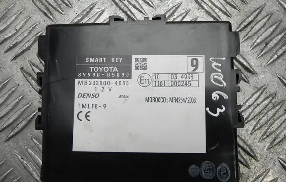 Toyota Avensis T270 Keyless (KESSY) go control unit/module 8999005090