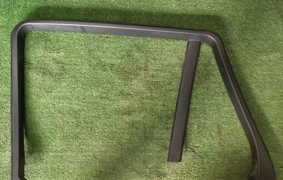 Other rear door trim element