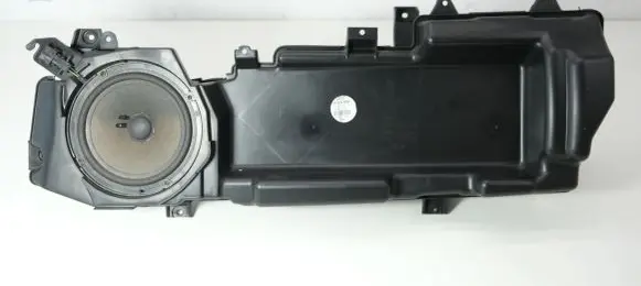Audi A6 S6 C6 4F Subwoofer speaker 4F0035382B