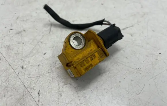 Mercedes-Benz E W212 Airbag deployment crash/impact sensor A2128210351