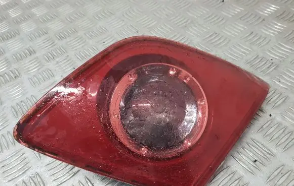 Mazda 3 I Tailgate rear/tail lights P2913R