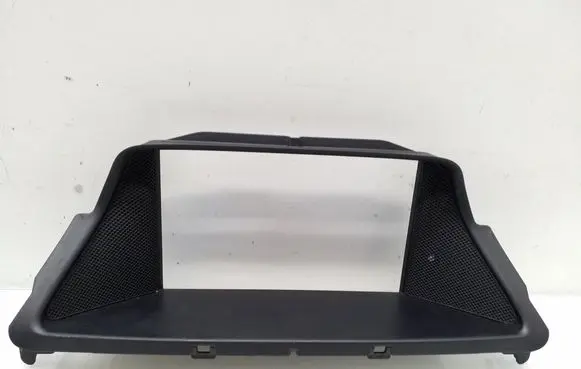 Radio/GPS head unit trim