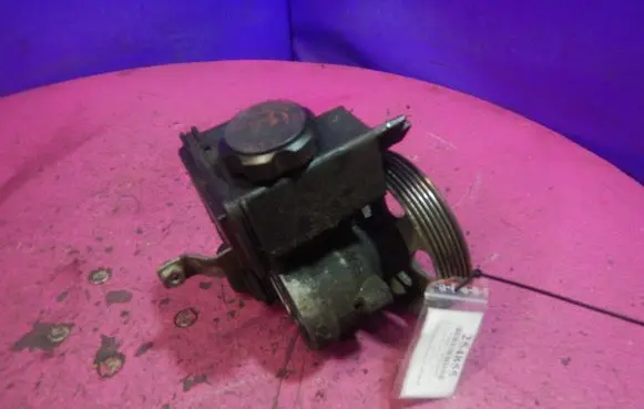 Citroen Berlingo Power steering pump 9638364580