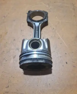 Ford Transit Piston with connecting rod RFGK2Q6205BA