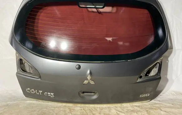 Mitsubishi Colt Tailgate/trunk/boot lid