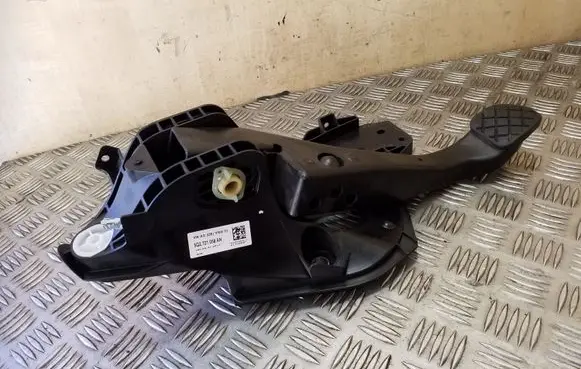 Volkswagen PASSAT B8 Brake pedal 5Q2721058AN