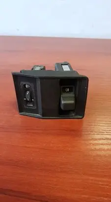 BMW 5 E34 Fog light switch 8110498
