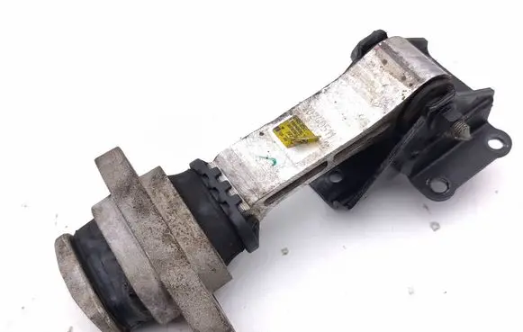 KIA Sportage Engine mount bracket 21950R5200